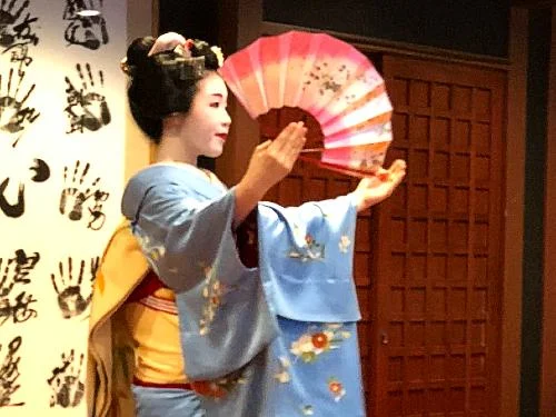 【新プラン】芸舞妓の「舞」鑑賞と京料理ミニ会席を楽しむ、京都ならではの旅