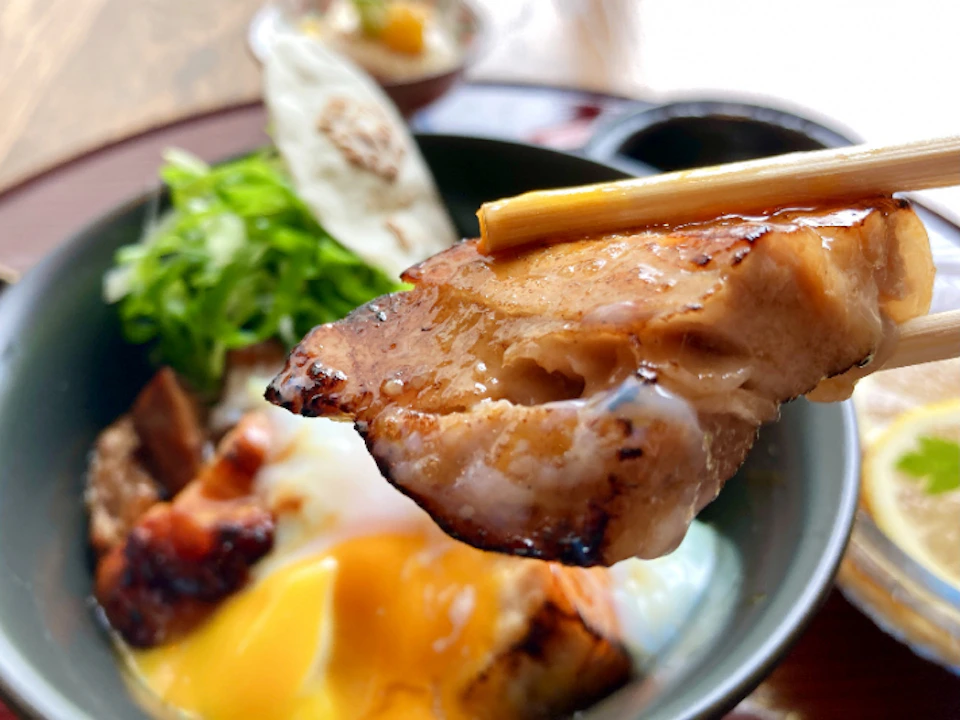 【テレビで紹介されました！】とろ～りコク旨 “ EL特製 炙りチャーシュー丼セット ” 10月31日まで販売期間延長！の画像3