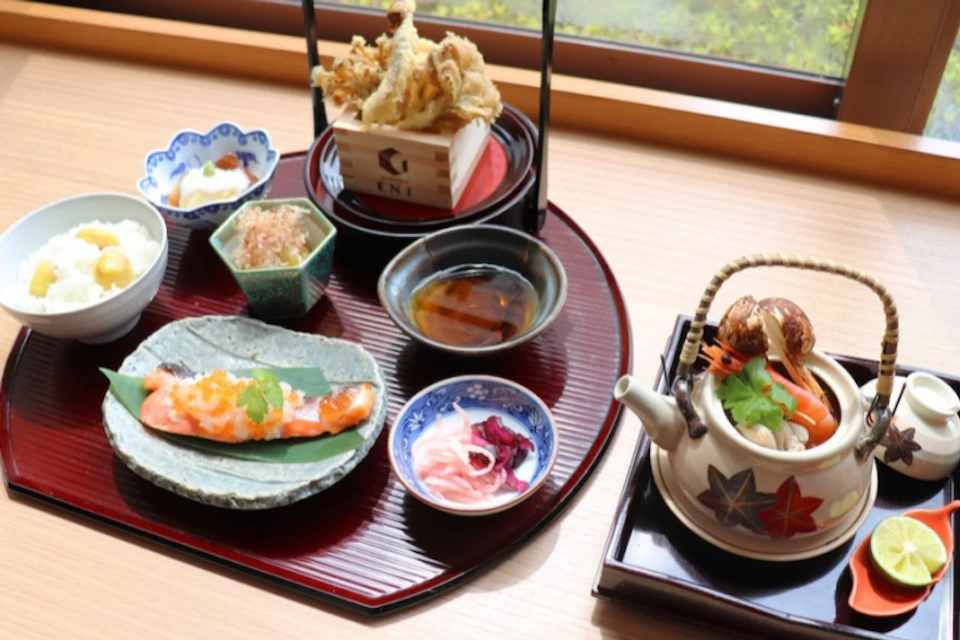【1日10食限定】秋のスペシャルディナー「秋の味覚と松茸土瓶蒸し御膳」が新登場！気軽に楽しめるランチもご用意の画像
