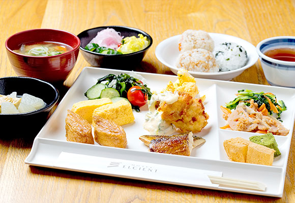 朝食ビュッフェ